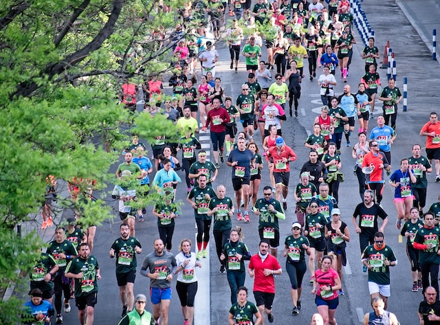 How to Qualify for the Boston Marathon: Threshold-Based Pacing